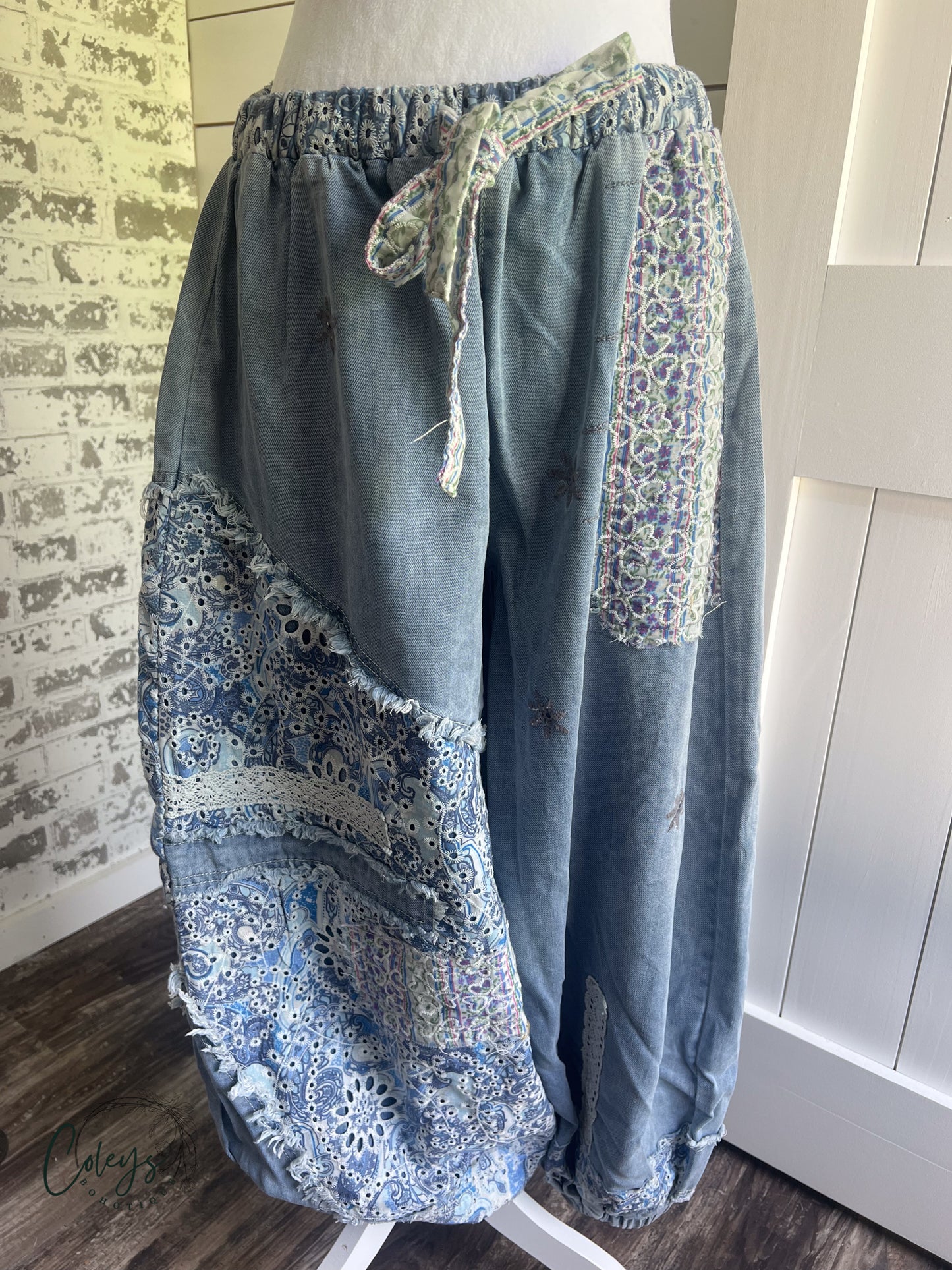Meadow Mosaic Joggers
